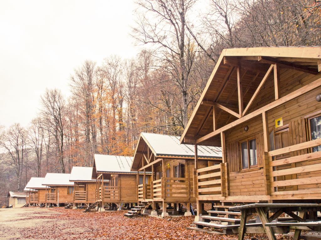 Hostal Habitat Mesire Mengen Exterior foto